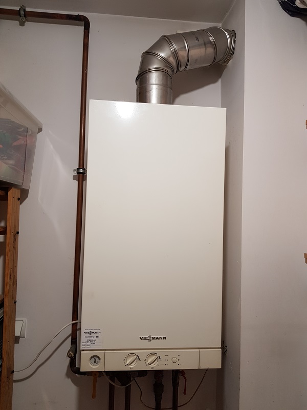 Montaz kotla Termet Gold przez wymiennik ciepla